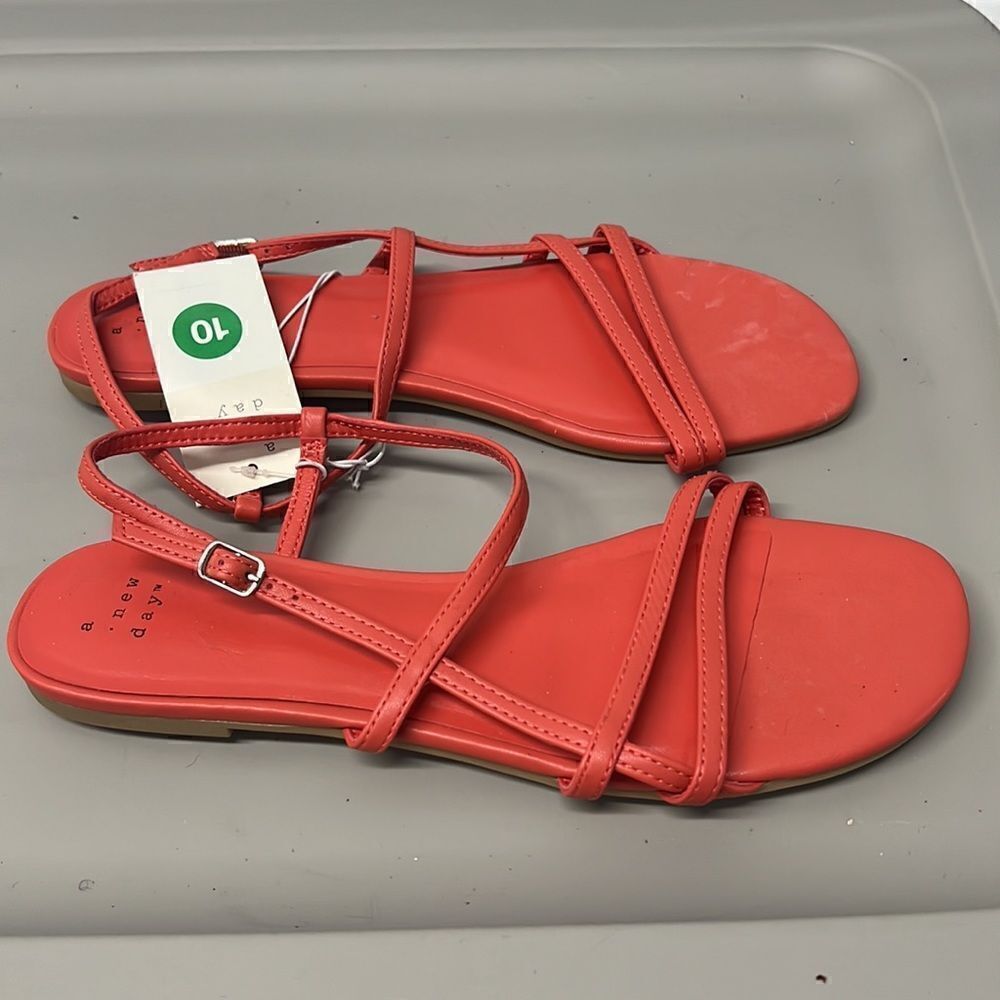 Sandals - Picture 3 of 3